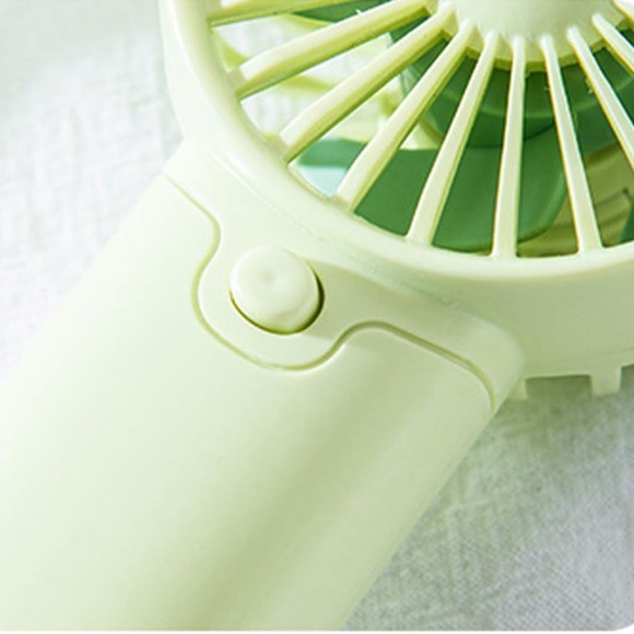 Portable Green Handheld Fan - Picture 2 of 4